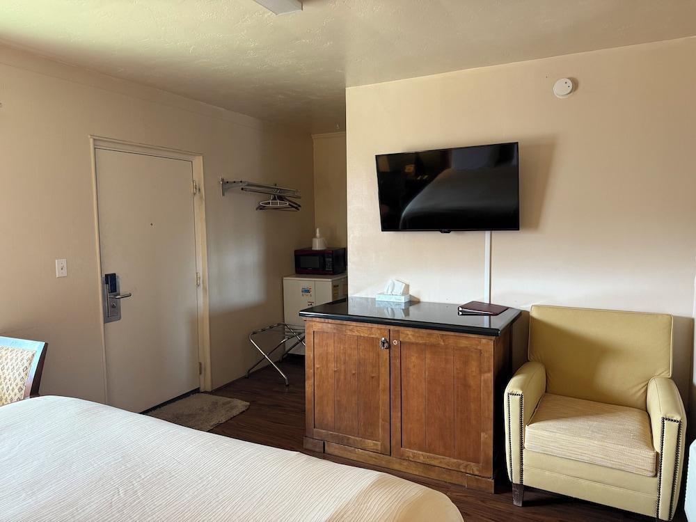 Canyonlands Motor Inn