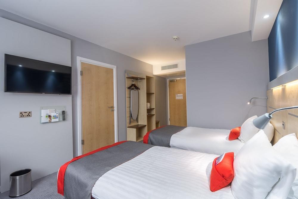 Holiday Inn Express Kettering by IHG
