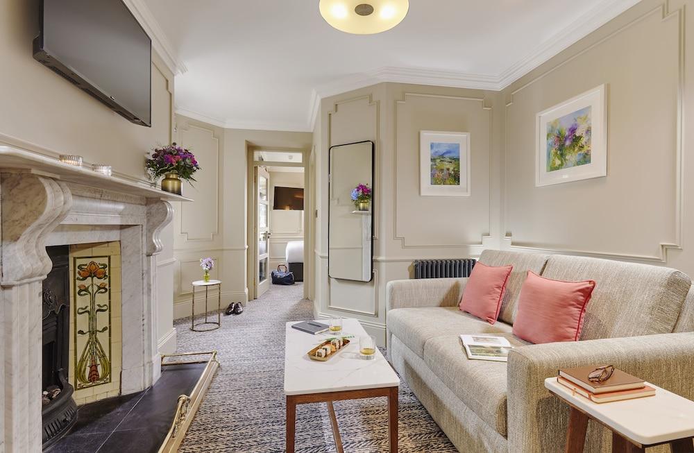 Waterloo Townhouse & Suites