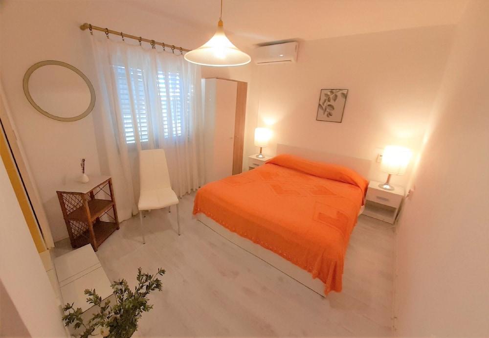 Dragan´s Den Hostel