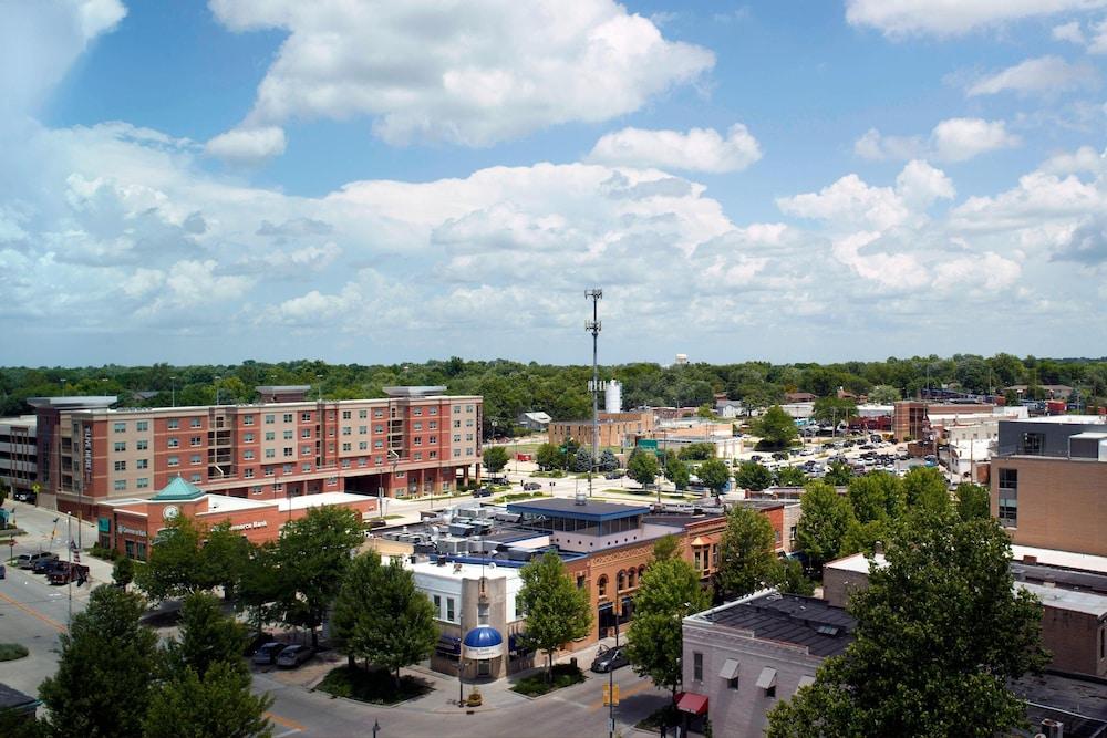 Bloomington-Normal Marriott Hotel & Conference Center