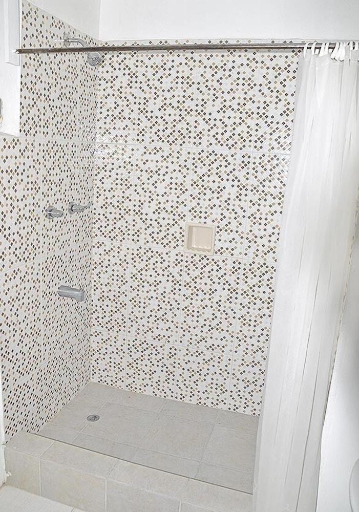 Melbourne Apartments