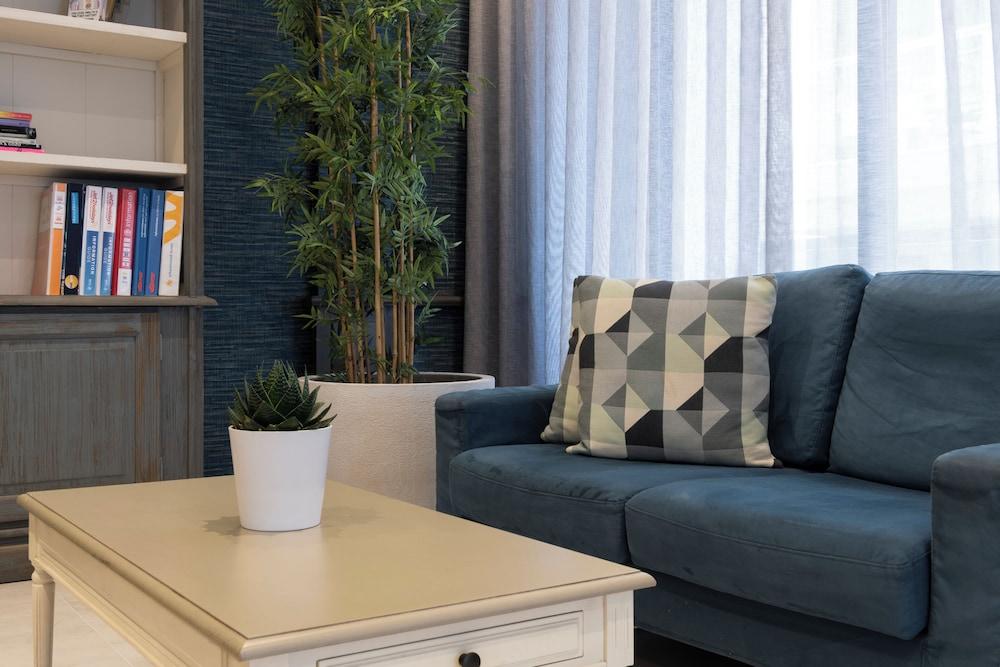 Plaza Regency Hotels