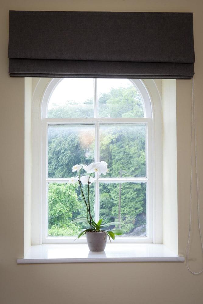 The Lamplighter Dining- Rooms