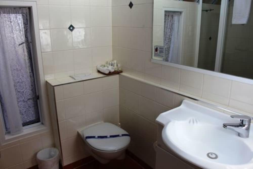 Bucklands Beach Waterfront Motel