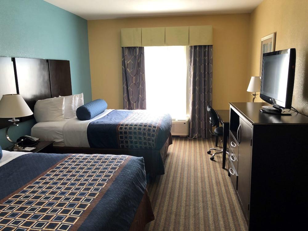Best Western Plus Goodman Inn & Suites