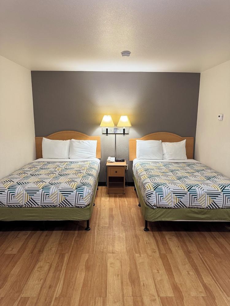 Blue Bonnet Suites Extended Stay Lubbock, Texas