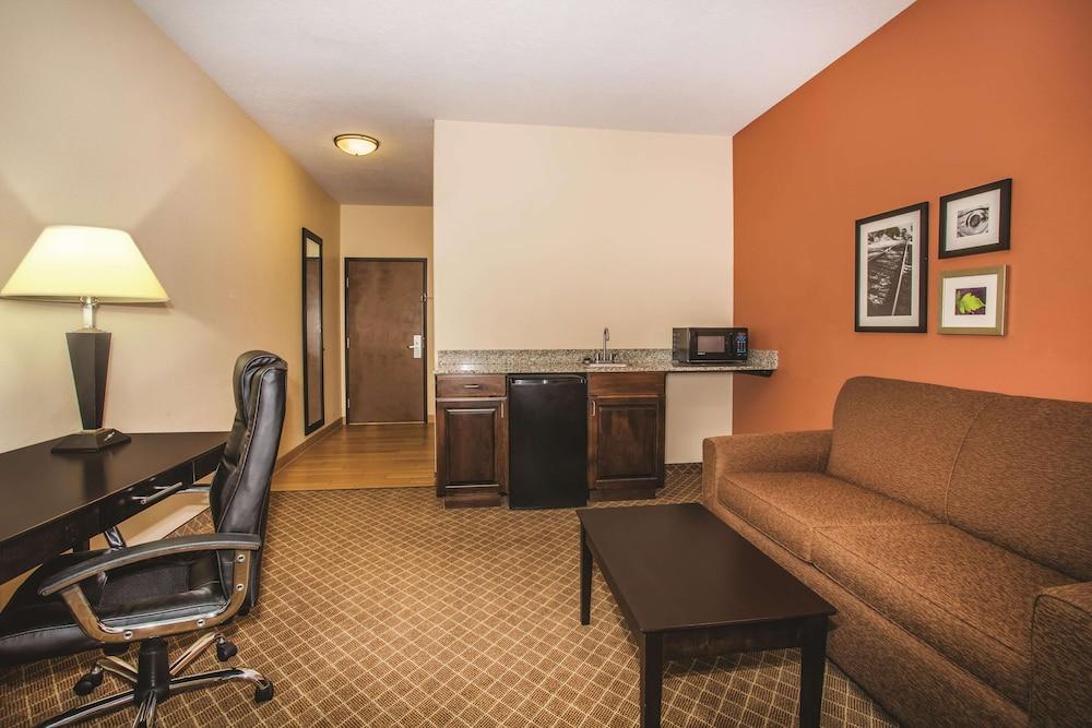 La Quinta Inn & Suites by Wyndham Ely