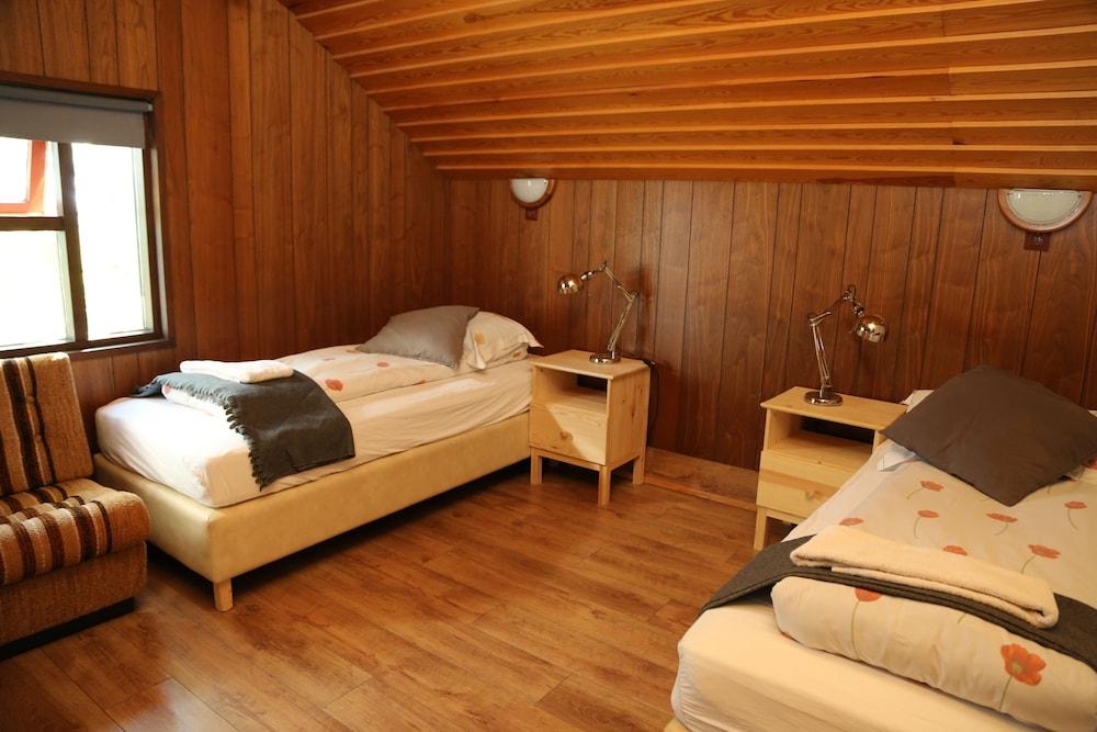 Old Cottage - Reynivellir II