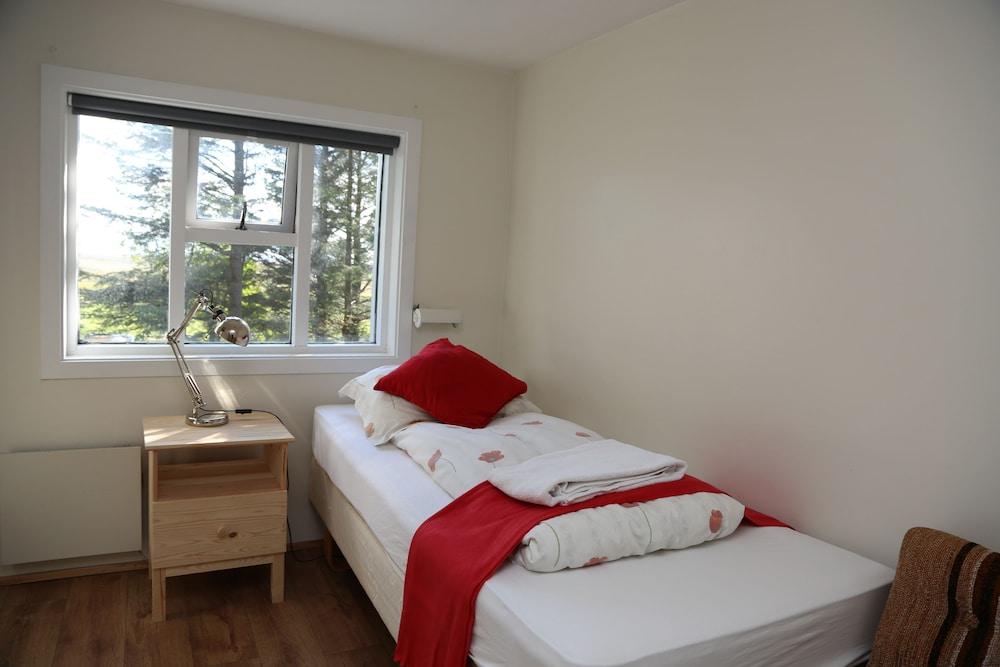 Old Cottage - Reynivellir II