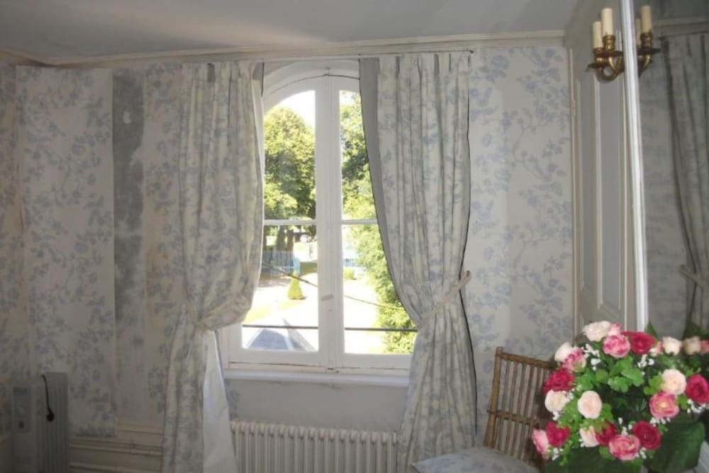 Château de Yaucourt Bussus