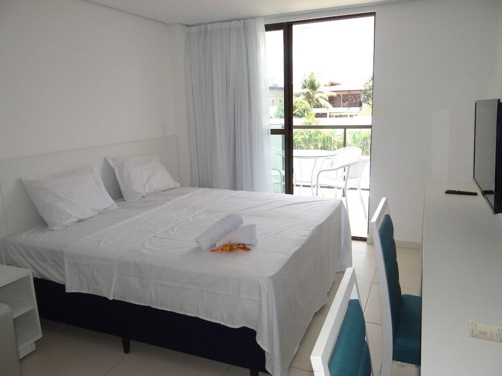 Laguna Beach Flat by AFT