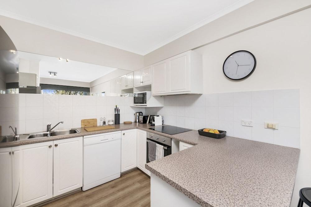 Accommodate Canberra - The Summit