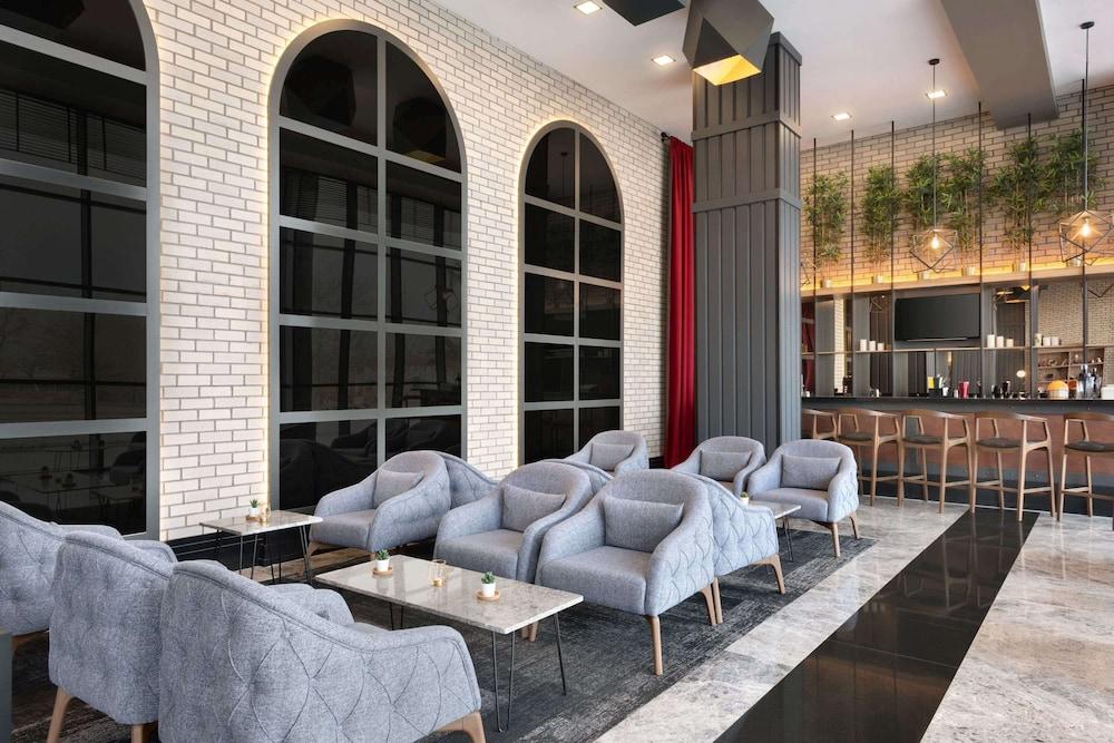 Ramada by Wyndham Tire