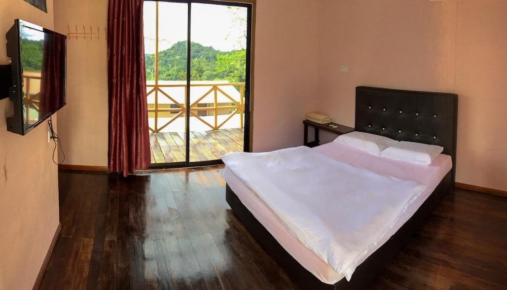 Happy Garden Resort - Hostel