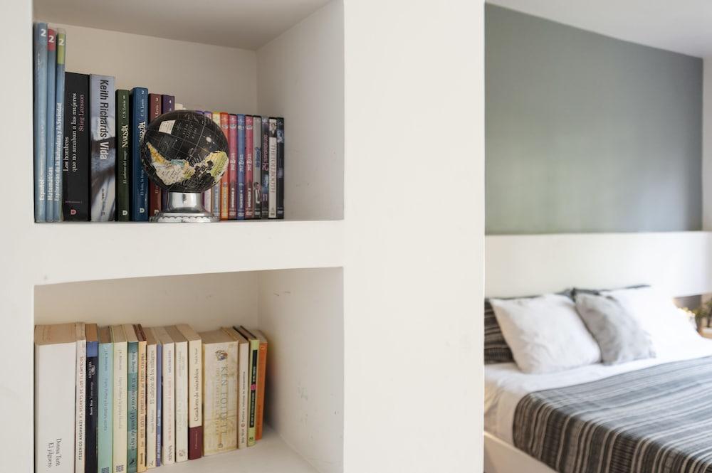 Lomas French Balcony