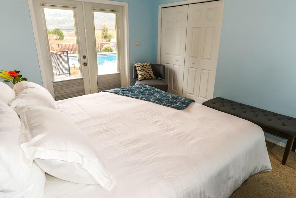 Uncorked Bed & Breakfast