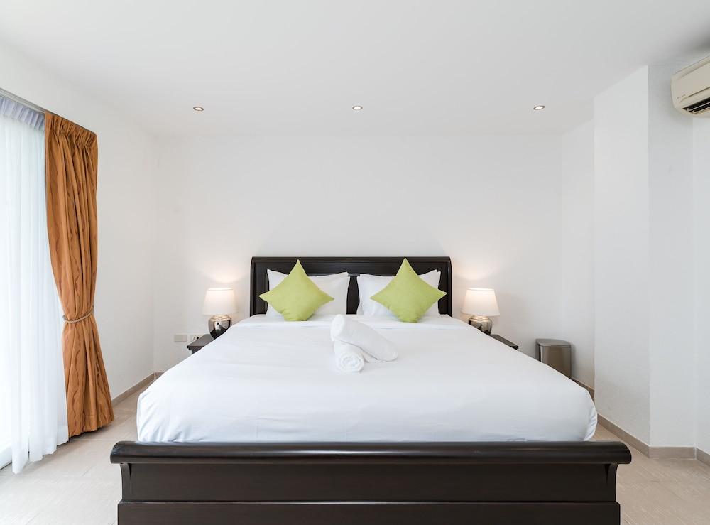 Sunset View Luxury Pool Villa