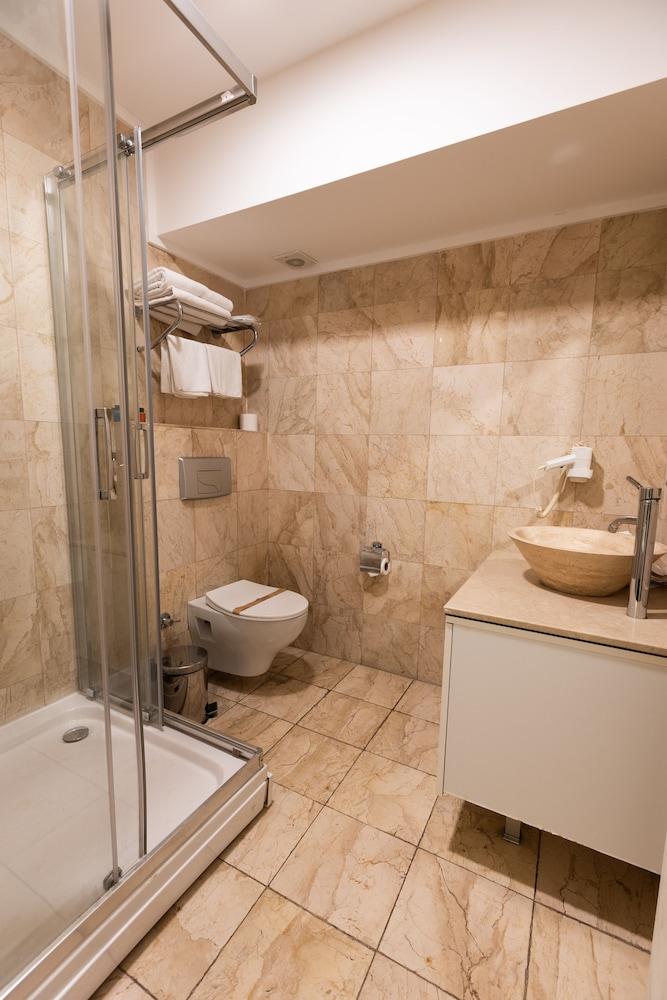 Asia Business Suites