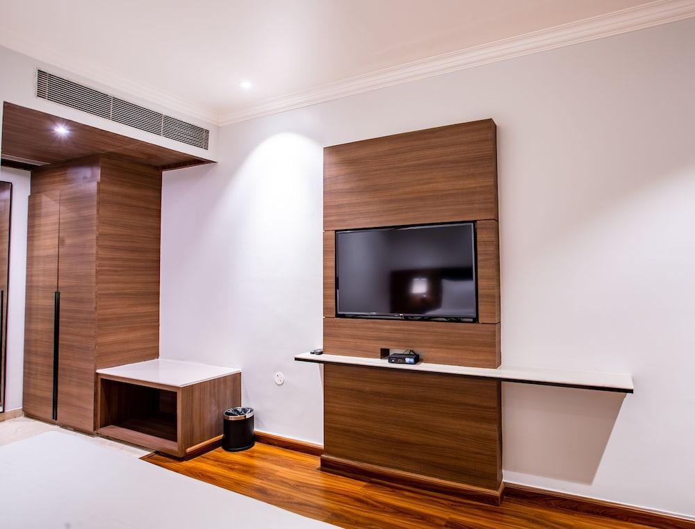 Wedlock Greens Hotels & Resorts