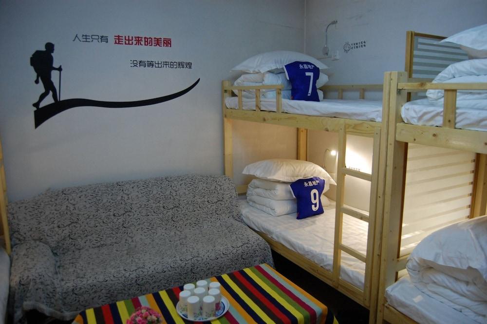 Shijiazhuang YC Hostel
