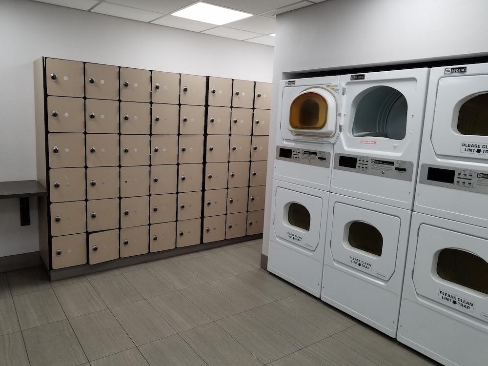 Prime Location For UCLA Students S209