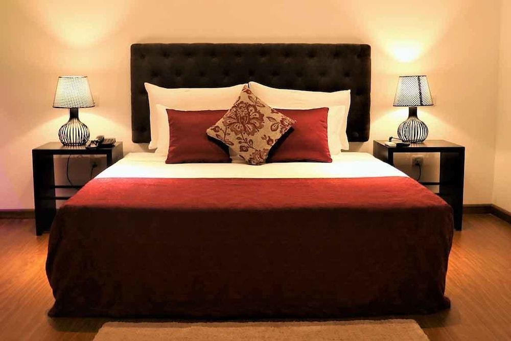 Daffodils Beach Negombo