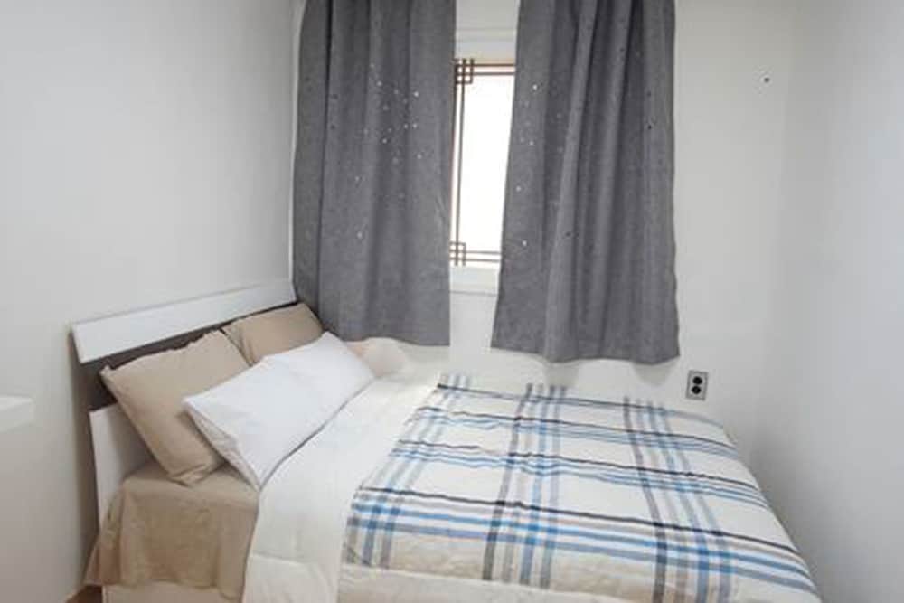 Kim's Family House 1-2F