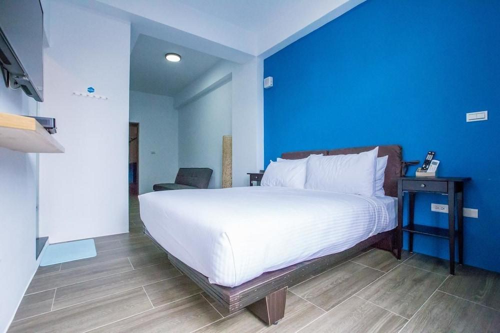 Central Woods Hostel