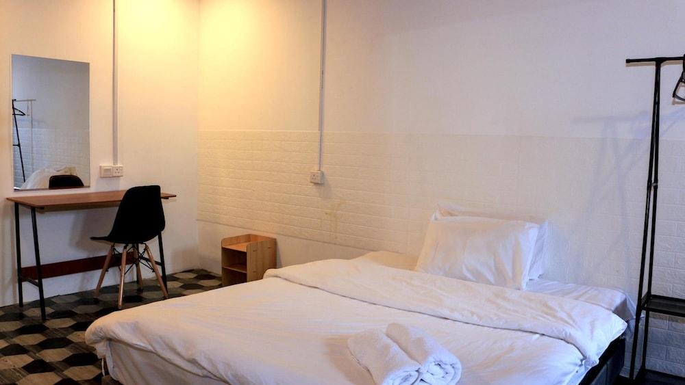 iHome Boutique Hotel