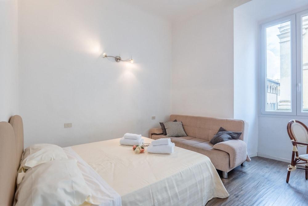 Palazzo Vecchio View by Mmega