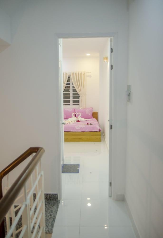 H Best Hostel Cafe Saigon