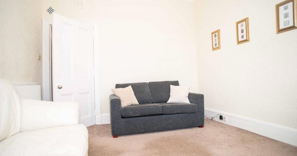 Great City Apartment