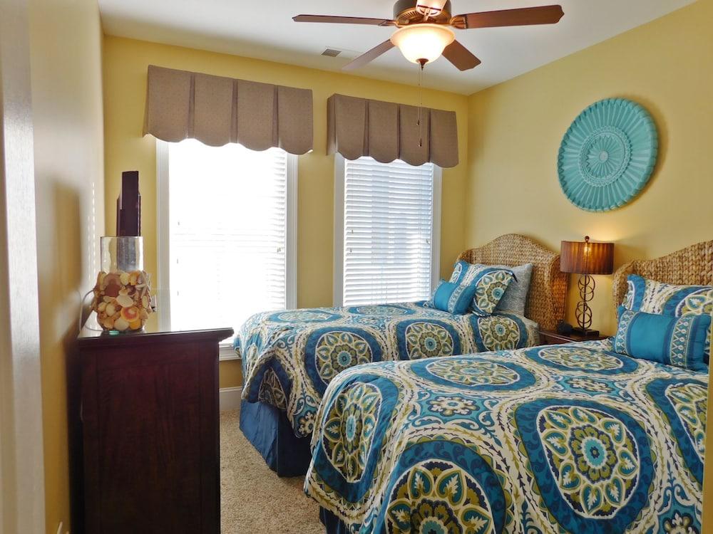 Edgewater Apartment 533