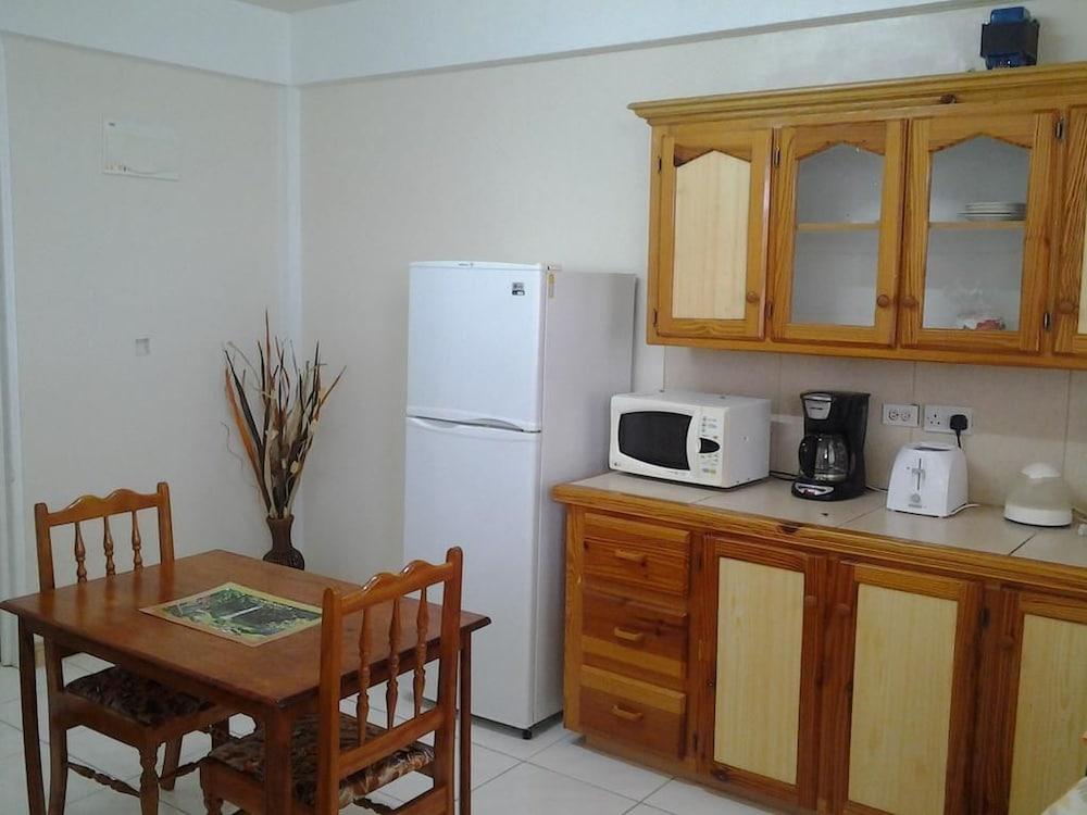 Fairwinds Apartments