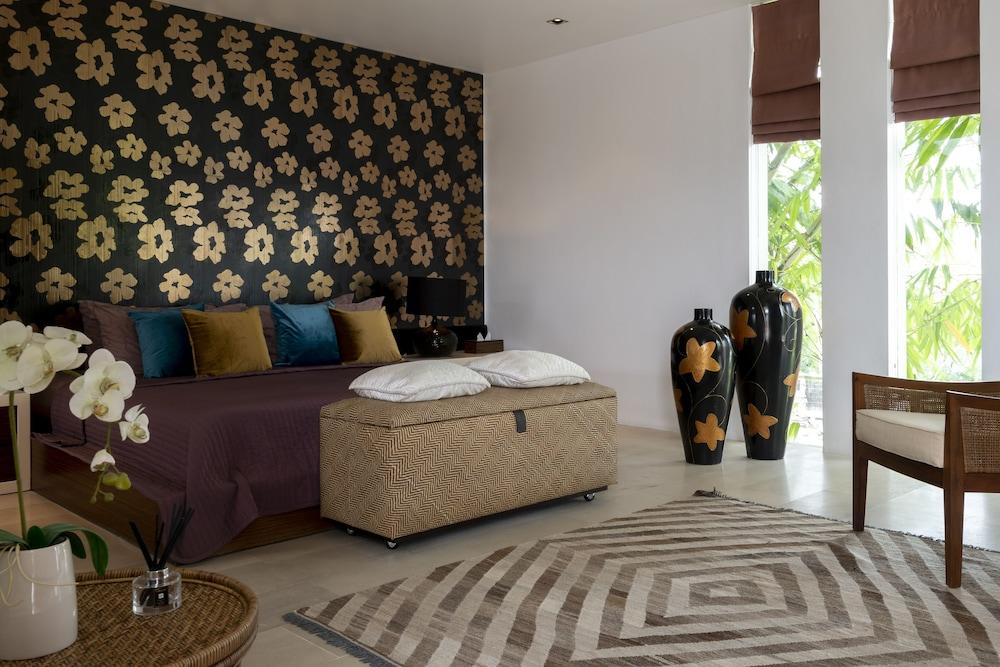 SuperNova Private Boutique Retreat Villa