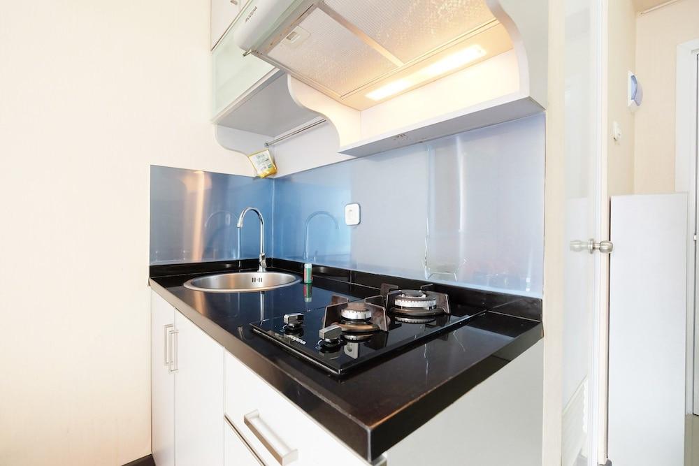 Green Pramuka City Apartment