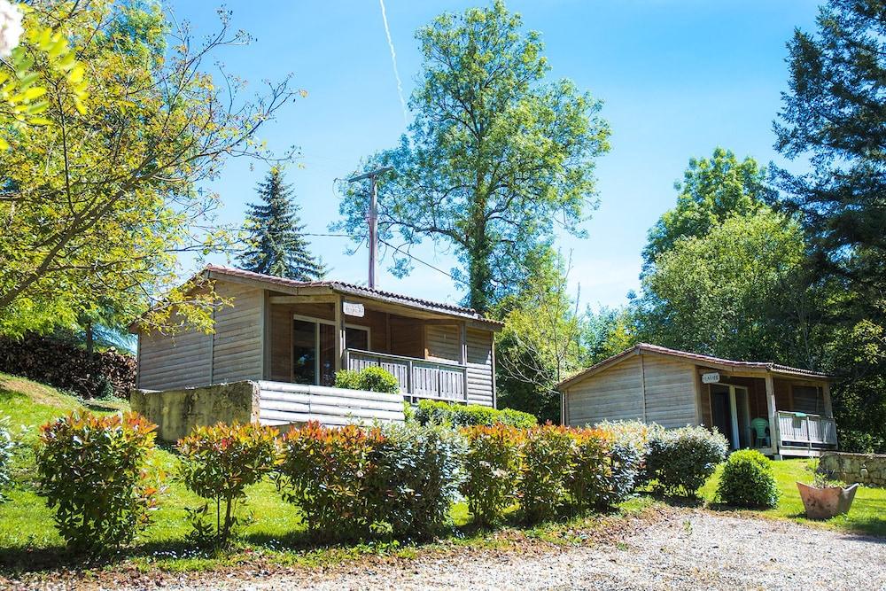 Moulin des Sandaux Village