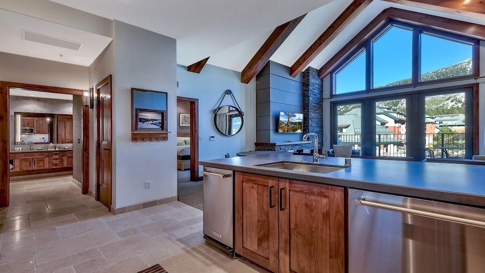 Zalanta 319 - HVHI by RedAwning