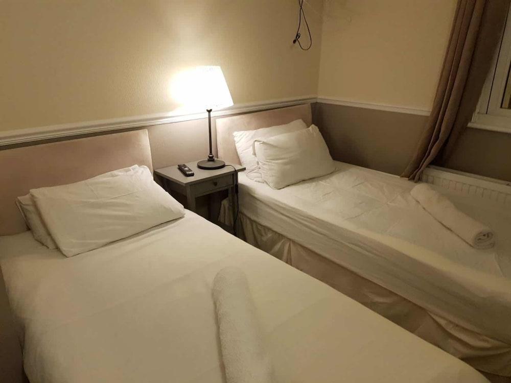 Tourian Lounge Hotel