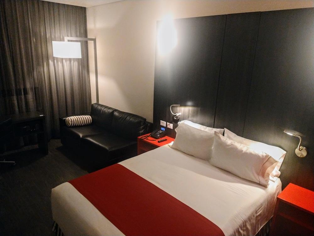 Ramada Encore by Wyndham Aguascalientes