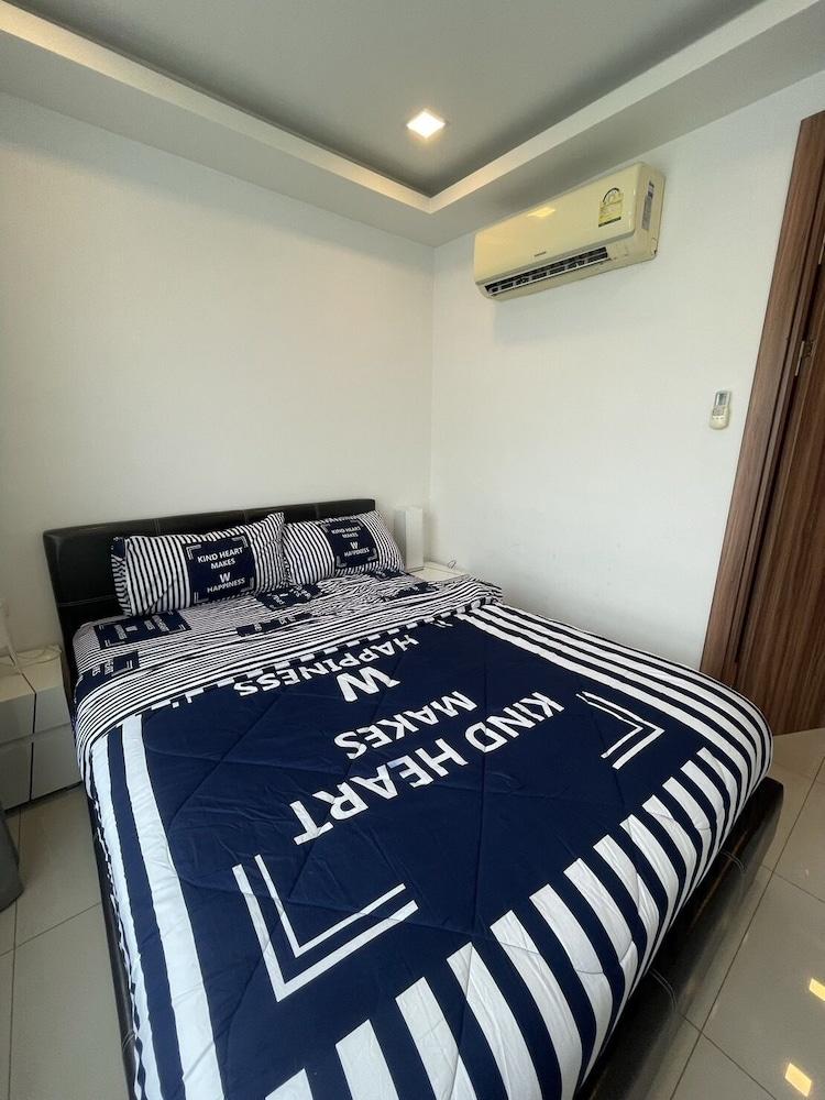 Arcadia Beach Resort by PSR ASIA