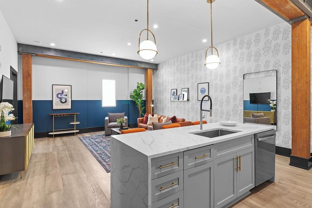 New Orleans Luxury Collection