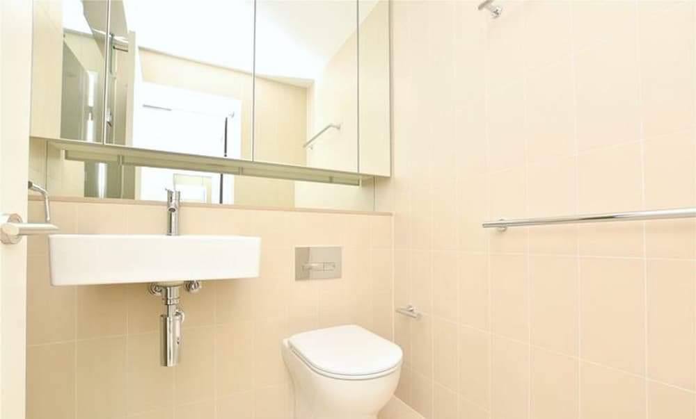 Brilliant Victoria Harbour Waterfront