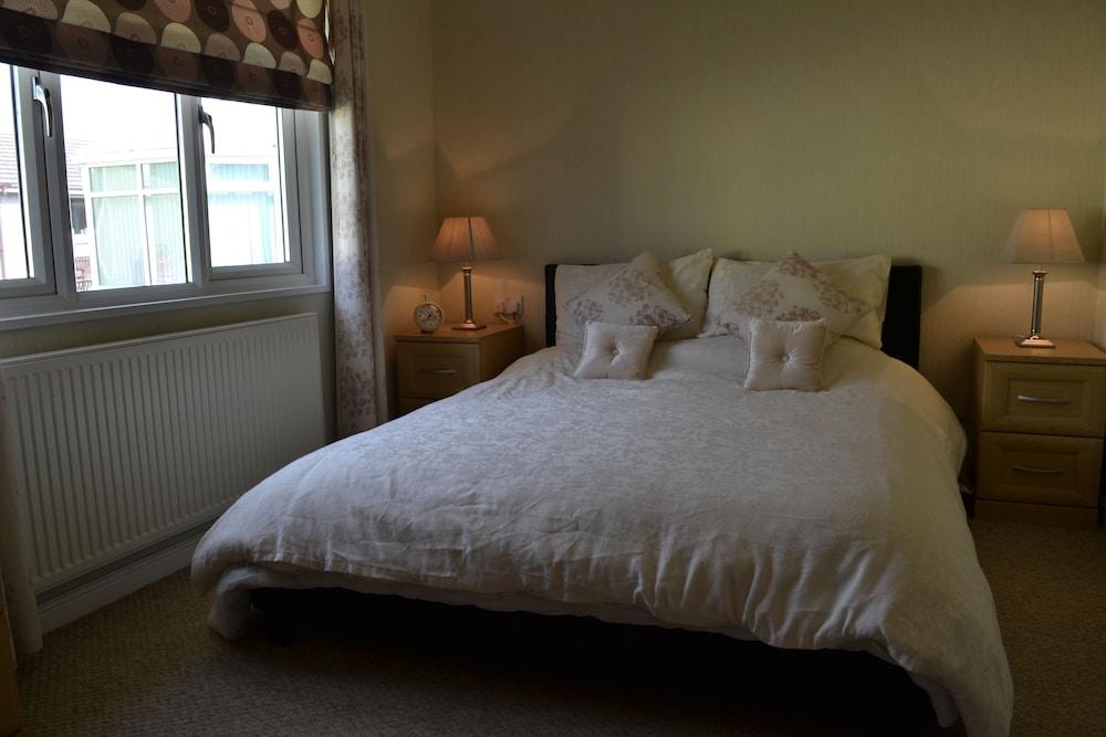 Thornbury Holiday Park