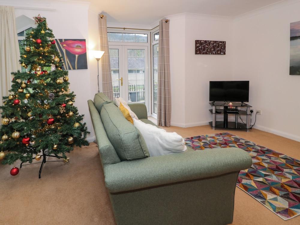 No 1 Railway Cottages