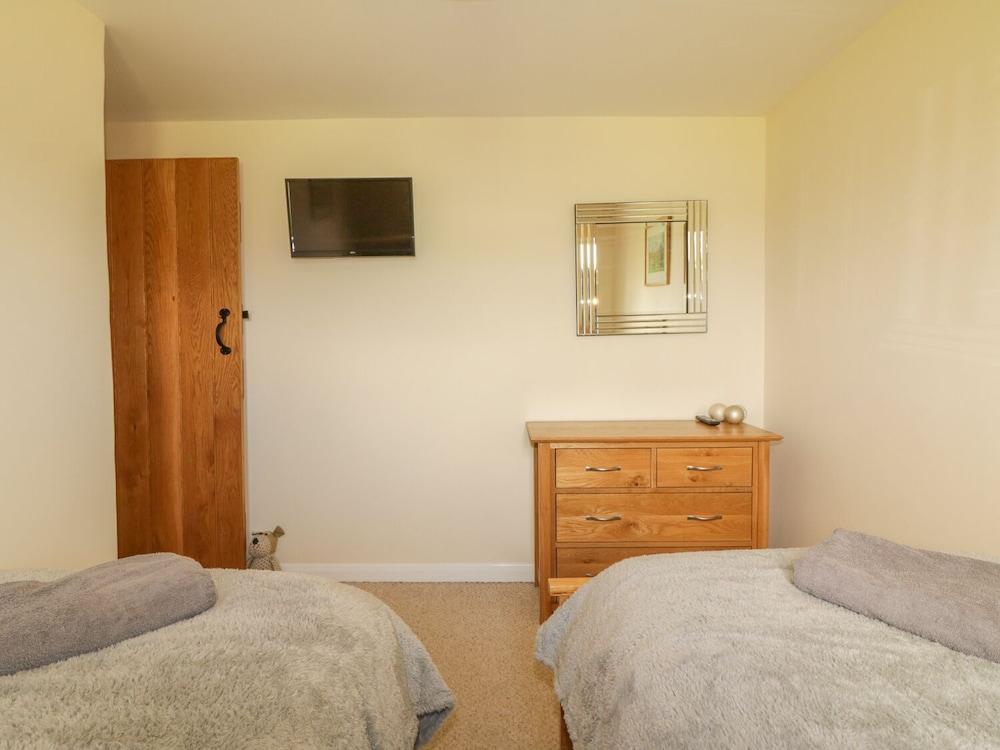 Higher Whiddon Farm Whiddon Well