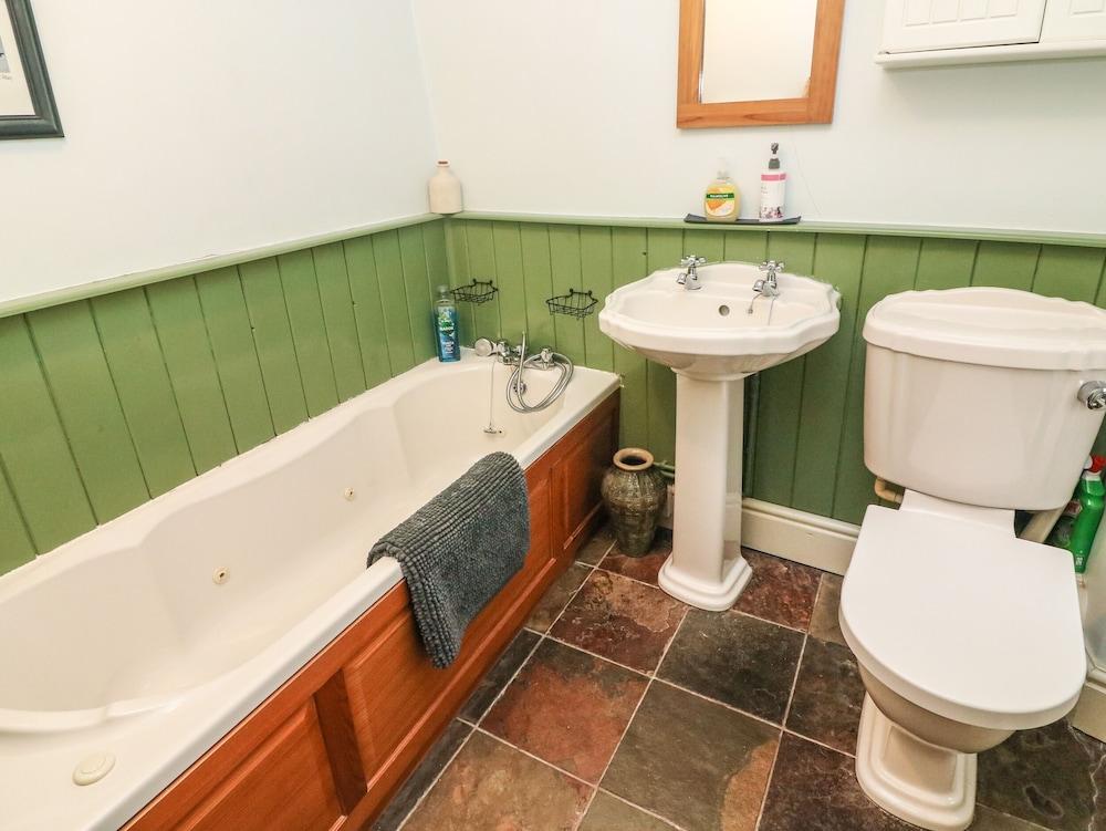 Pauls Fold Holiday Cottage