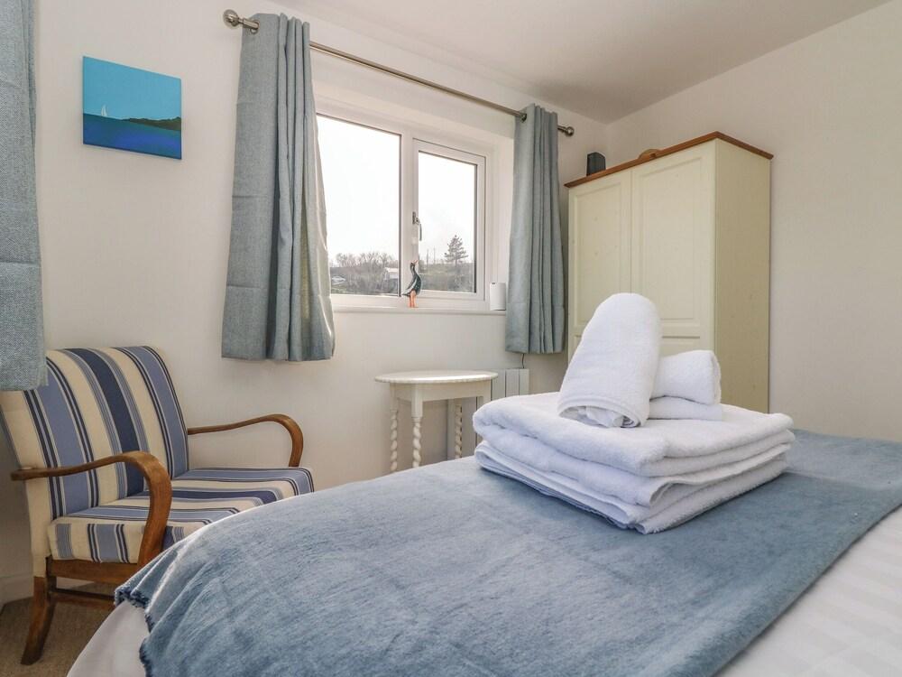 Cockle Island Cottage