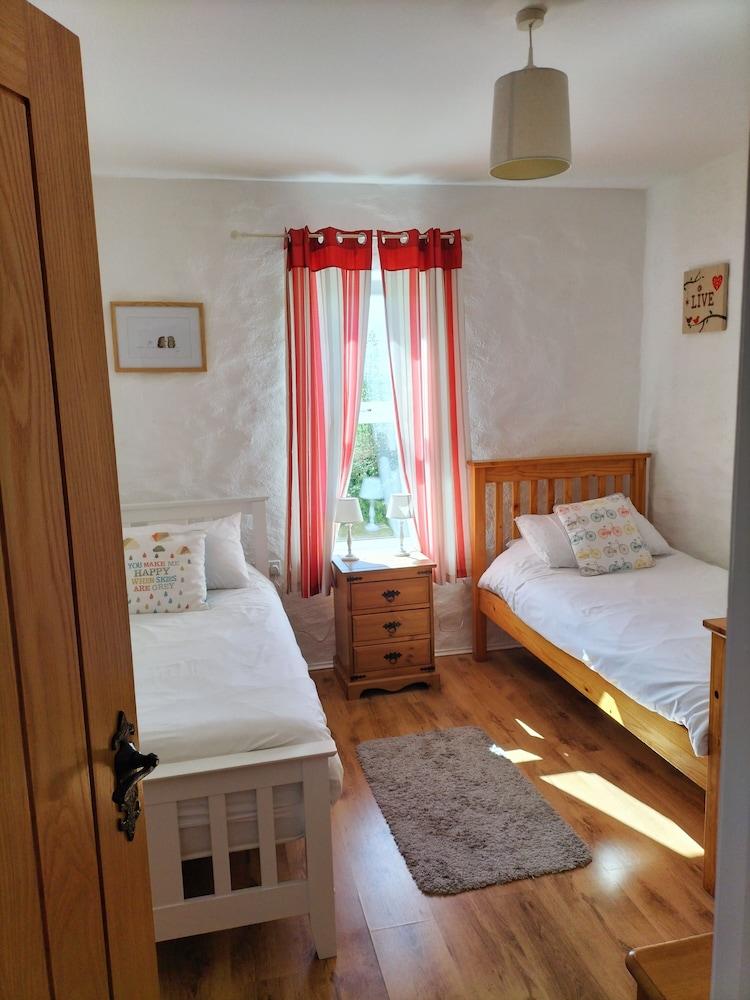 Ballymultimber Cottages